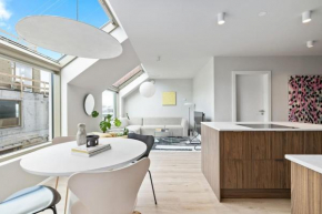 Skylight Lux 3BR/2BA City Center with Free Parking